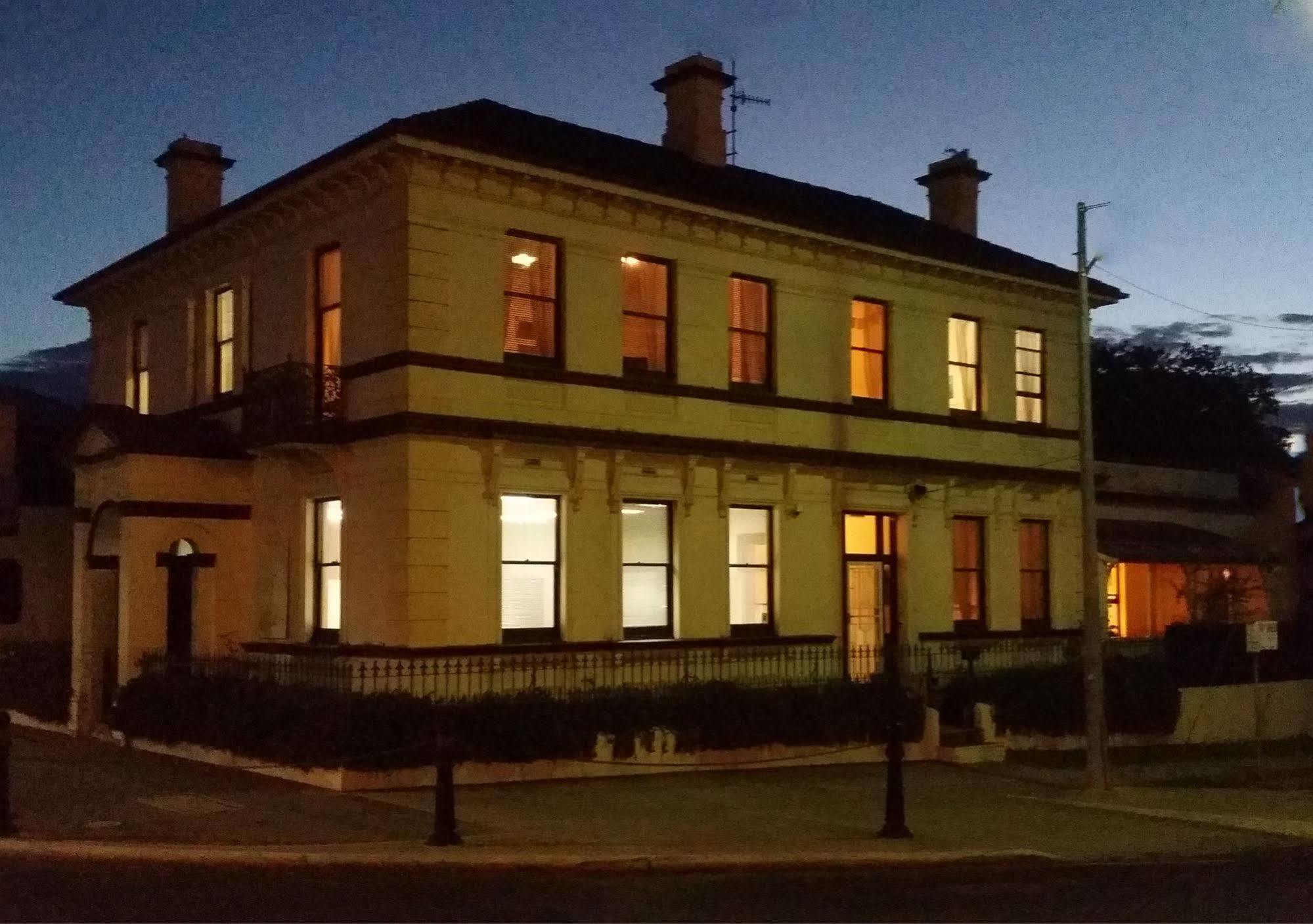 The Bank Guesthouse Glen Innes Dış mekan fotoğraf